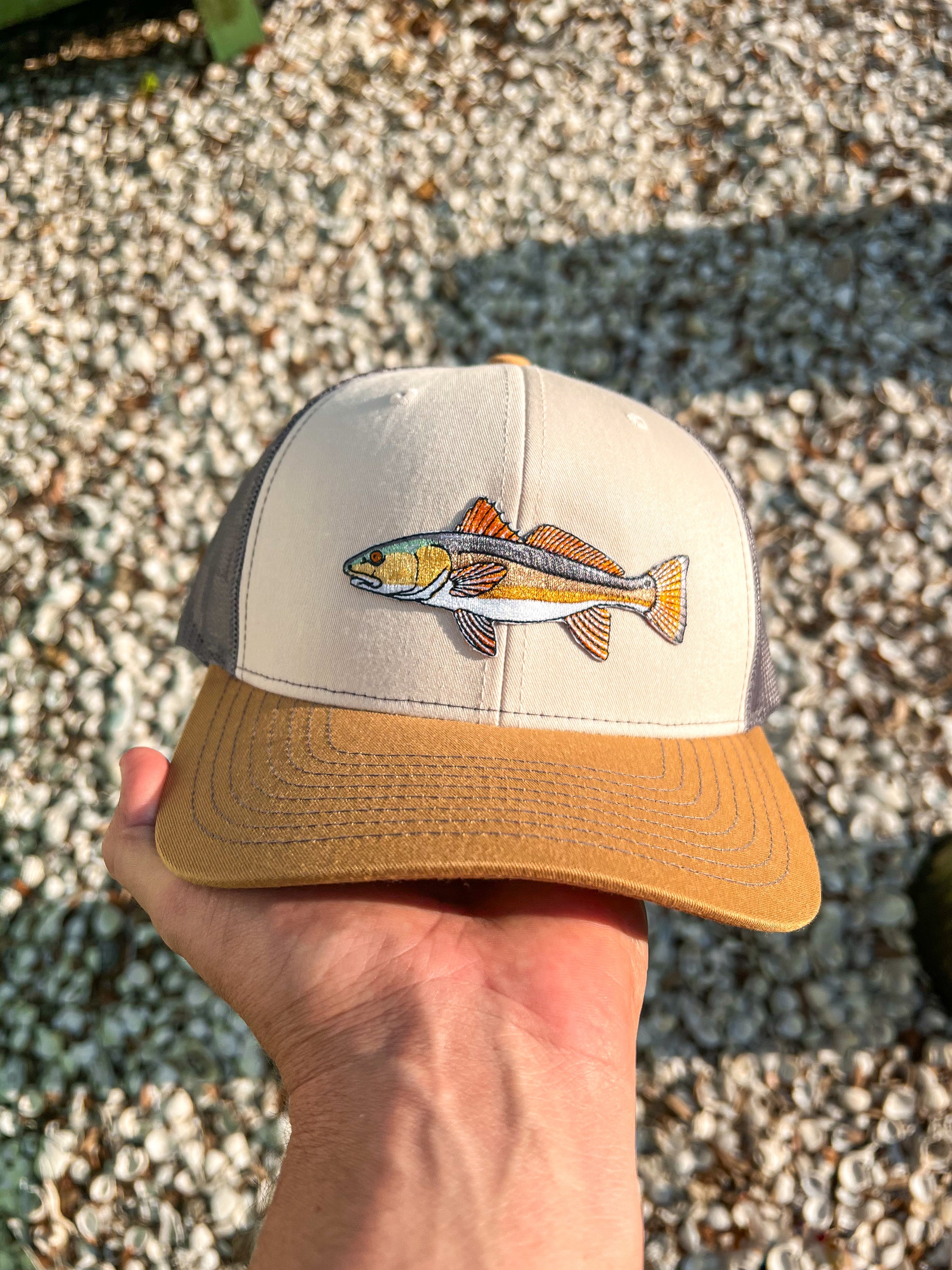 Redfish Hat [Mink Beige/ Charcoal/ Amber Gold] – Chick Chase display picture 1